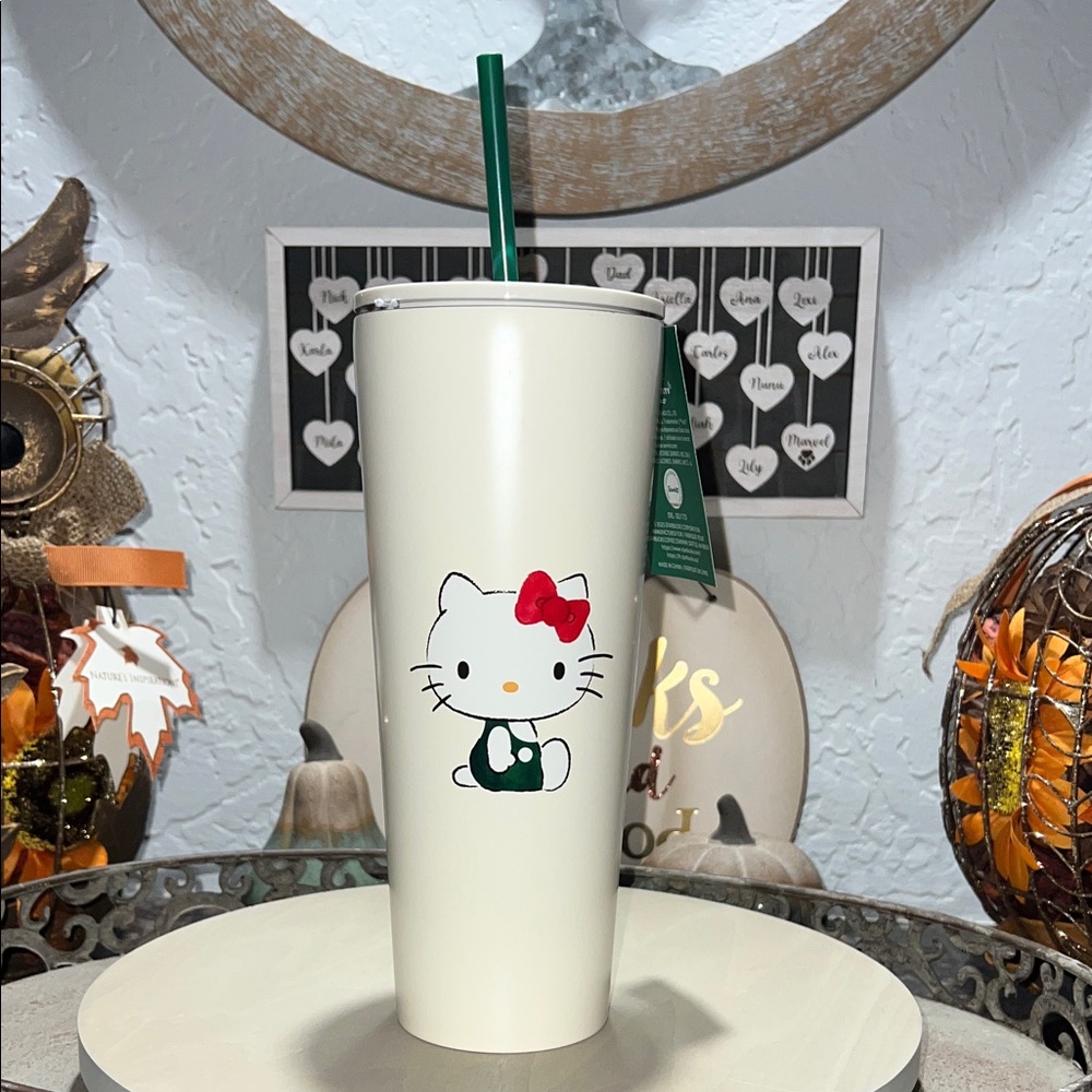 ❤️Starbucks+Hello Kitty 🎀 2025 Holiday Collection Stainless Steel 26oz